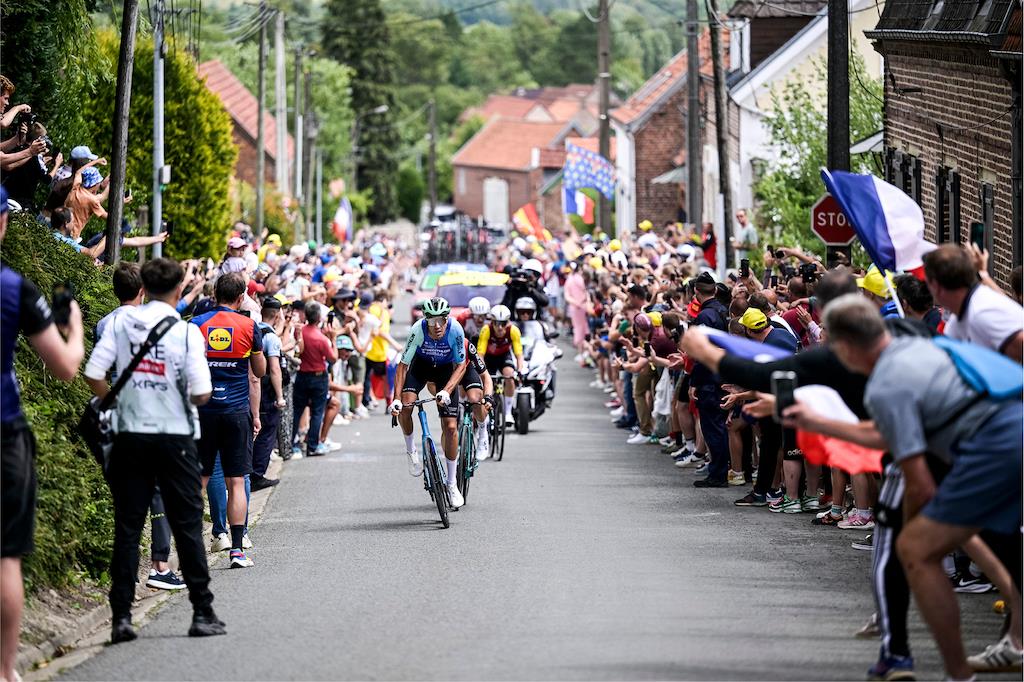tour-de-france-2025-le-bon-debut-des-bleus